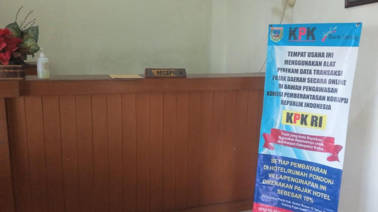 Hotel Metro Kudus Tanggulangin Bagian luar foto